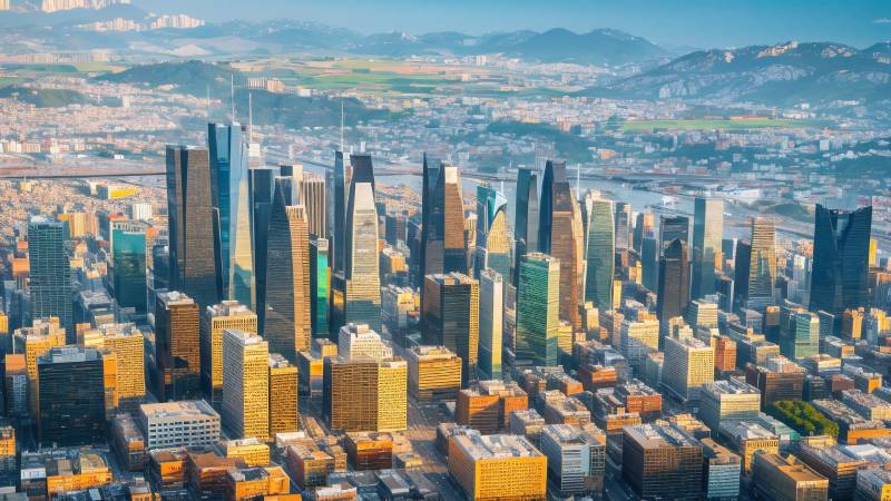 汽车保险行业迎重大变革：事故频率、理赔分布与法律责任全面重塑